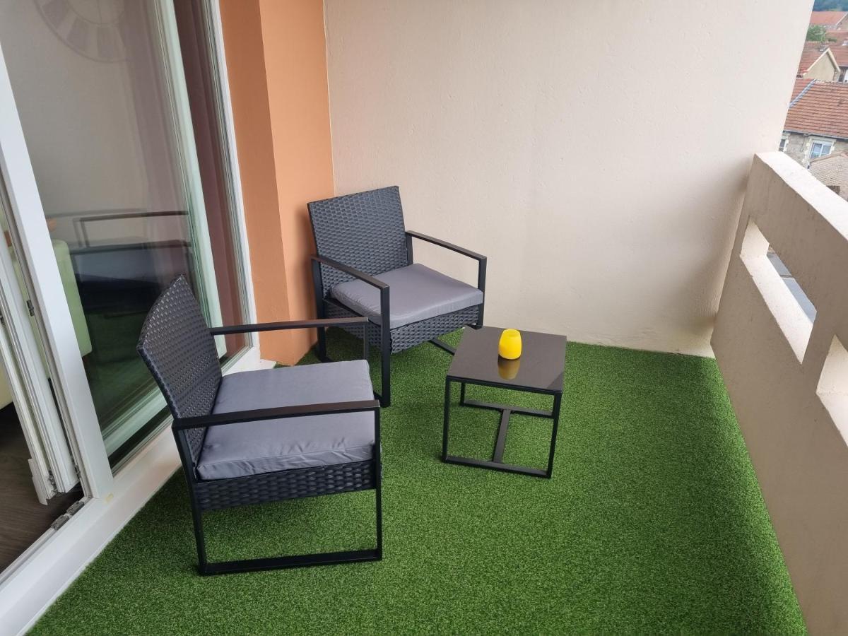 Bel Appartement 2 Chambres ,Residence Privee Givet Exterior foto